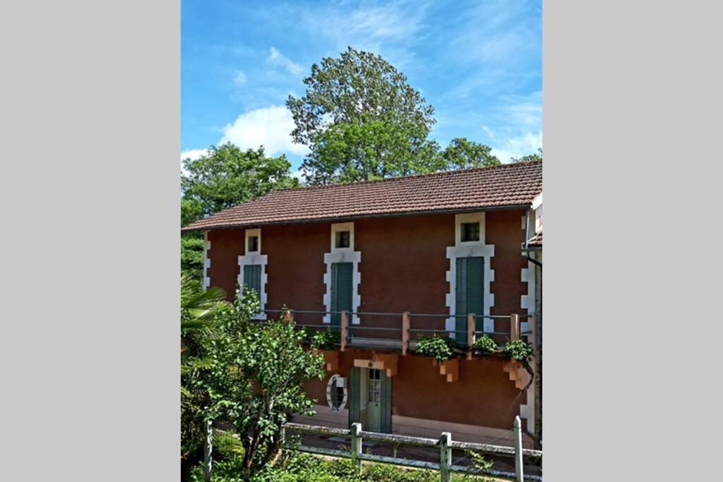 Maison Au Bord De La Riviere Dronne En Perigord Vert Saint-Front-la-Rivière Exterior foto